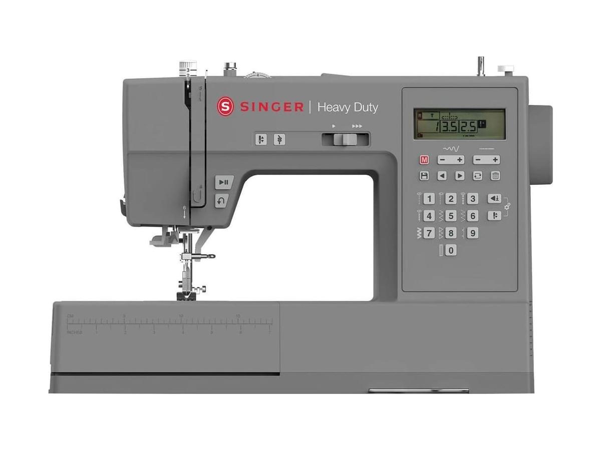 Singer Heavy Duty 6700C computerized sewing machine